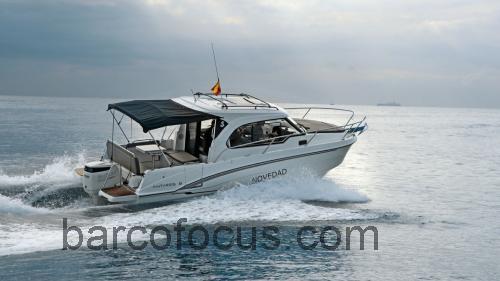 Beneteau Antares 8 ficha tecnica